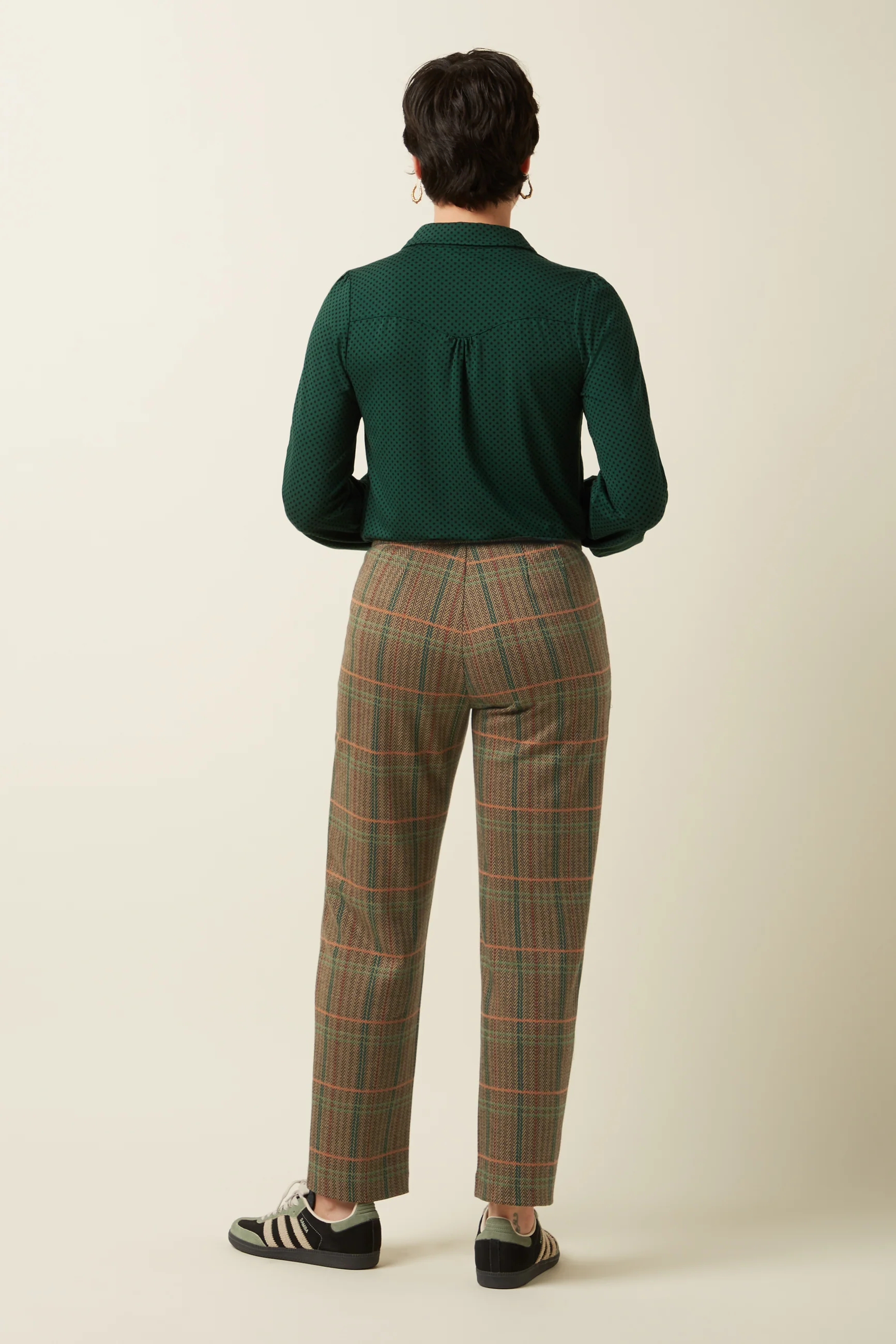 Ann Pants Luton - Image 4