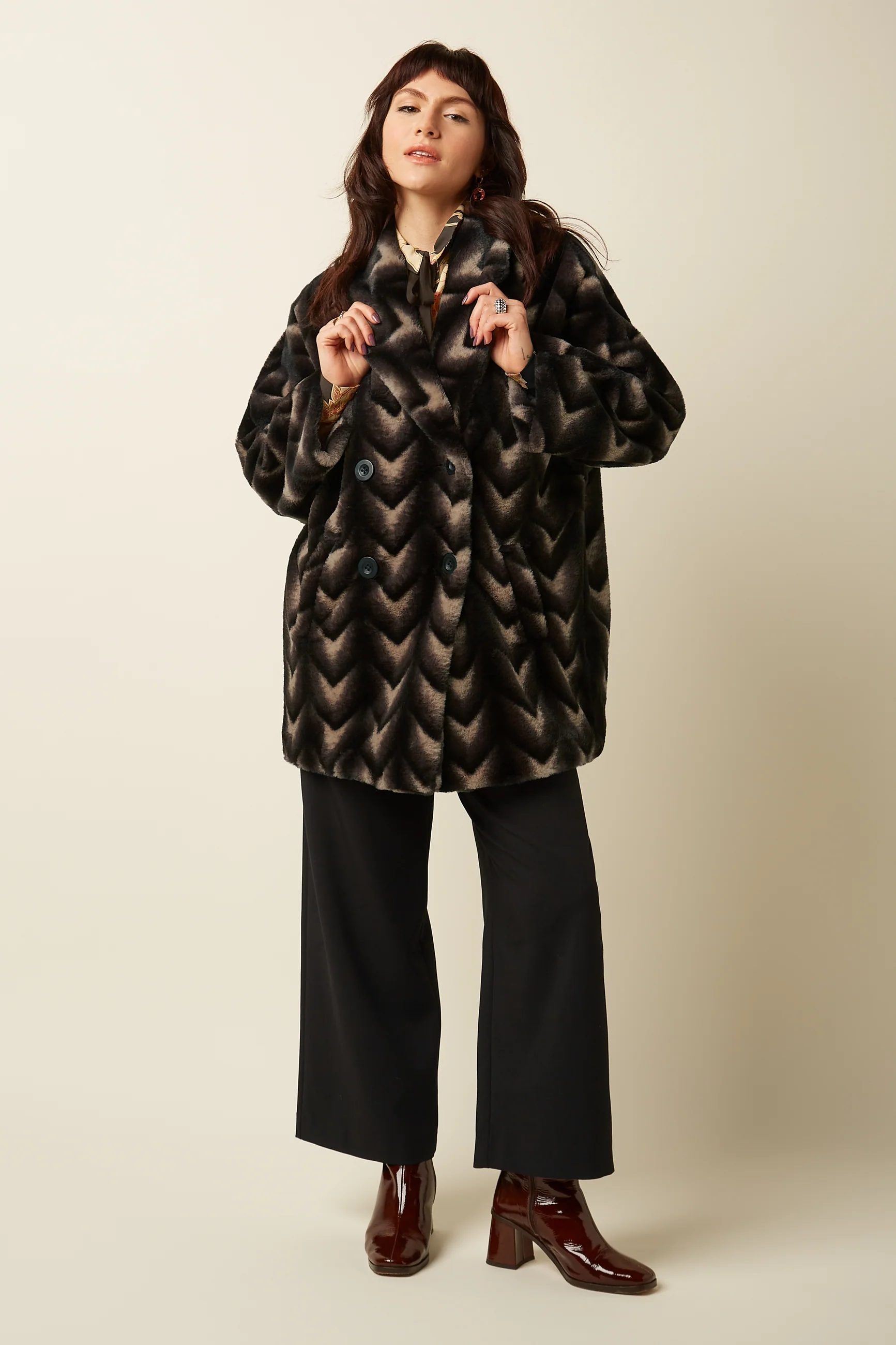 Shiya Kimono Coat Deco Fur - Image 2